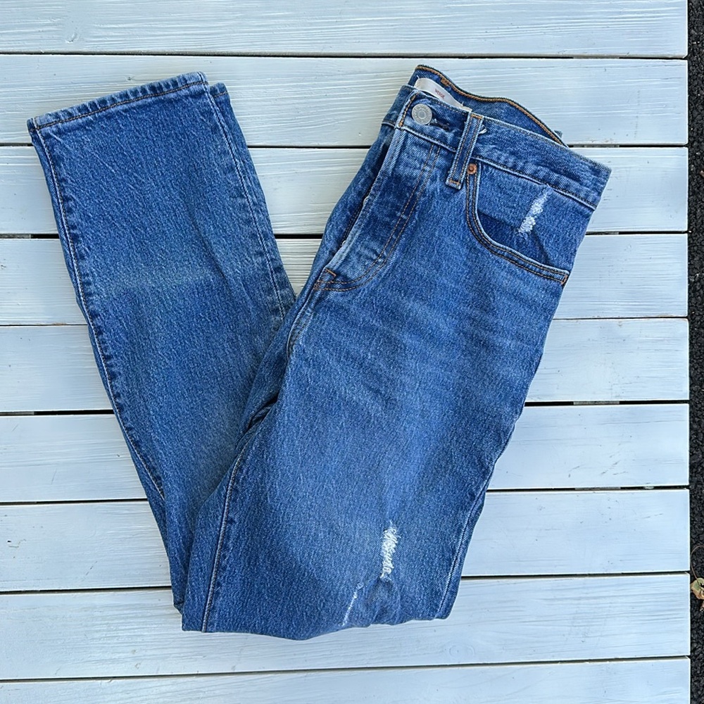 Levi’s Premium Wedgie Straight Leg Jean Distressed size 27 - Picture 8 of 8